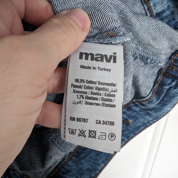 'Jodi' Denim Vest - Size S - Picture 8 of 10